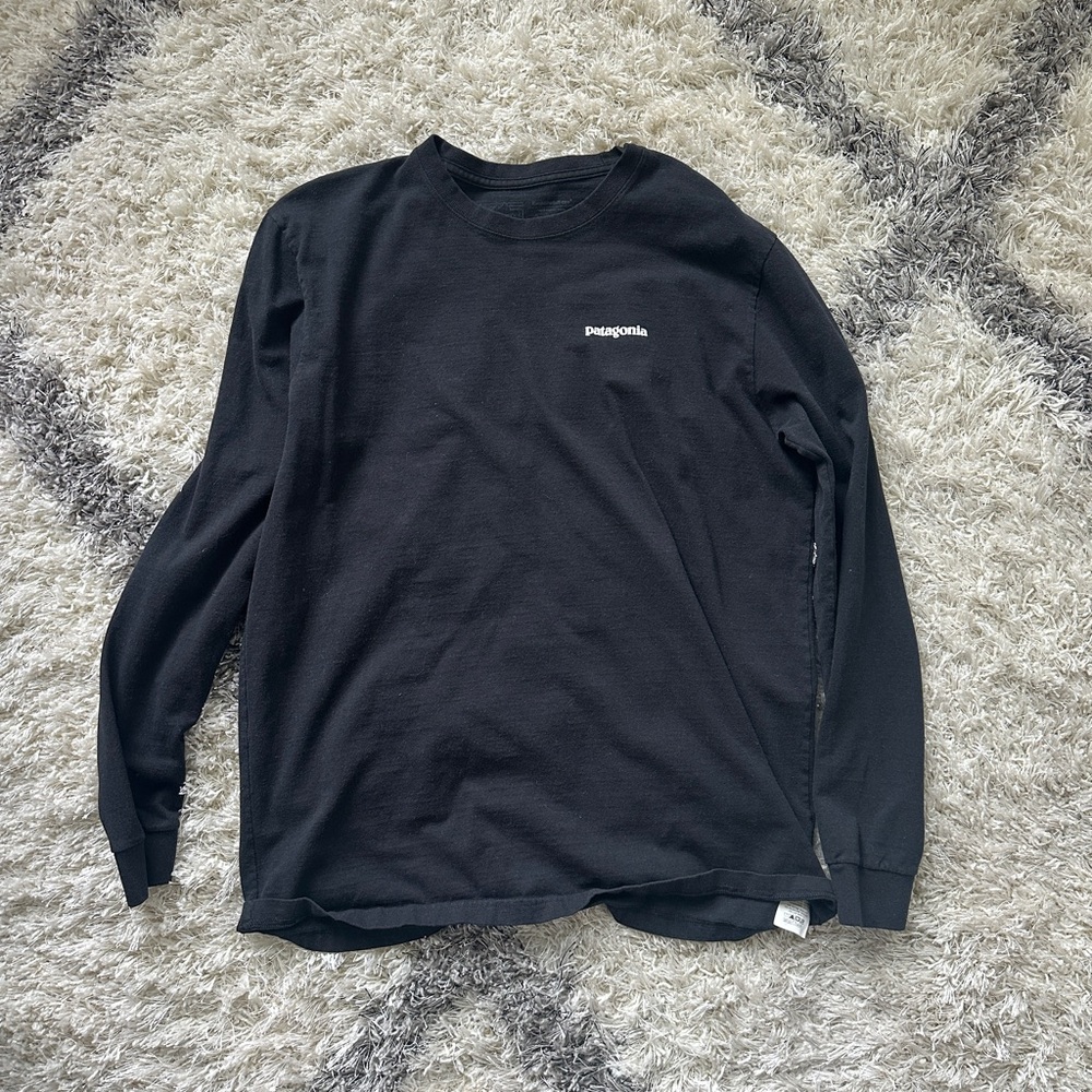 Patagonia Black Long Sleeve Tee Versatile Crew Neck
